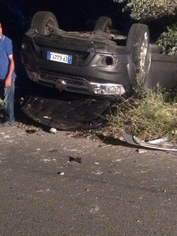 Esclusivo Locri (RC) le foto del grave incidente di stanotte Eco