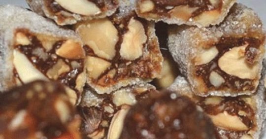 Dolci Natalizi Calabresi 5 Il Torrone.Specialita Natalizie Il Torrone Calabrese A Poglia Eco Della Locride