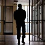 Pestaggio detenuto nel carcere “Panzera” di Reggio Calabria: revocati i domiciliari a due agenti
