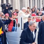 “Frociaggine”, Santa Sede: “Papa Francesco non voleva offendere, nella Chiesa c’è spazio per tutti”