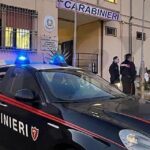 Picchia e rapina la madre, 18enne denunciato nel crotonese
